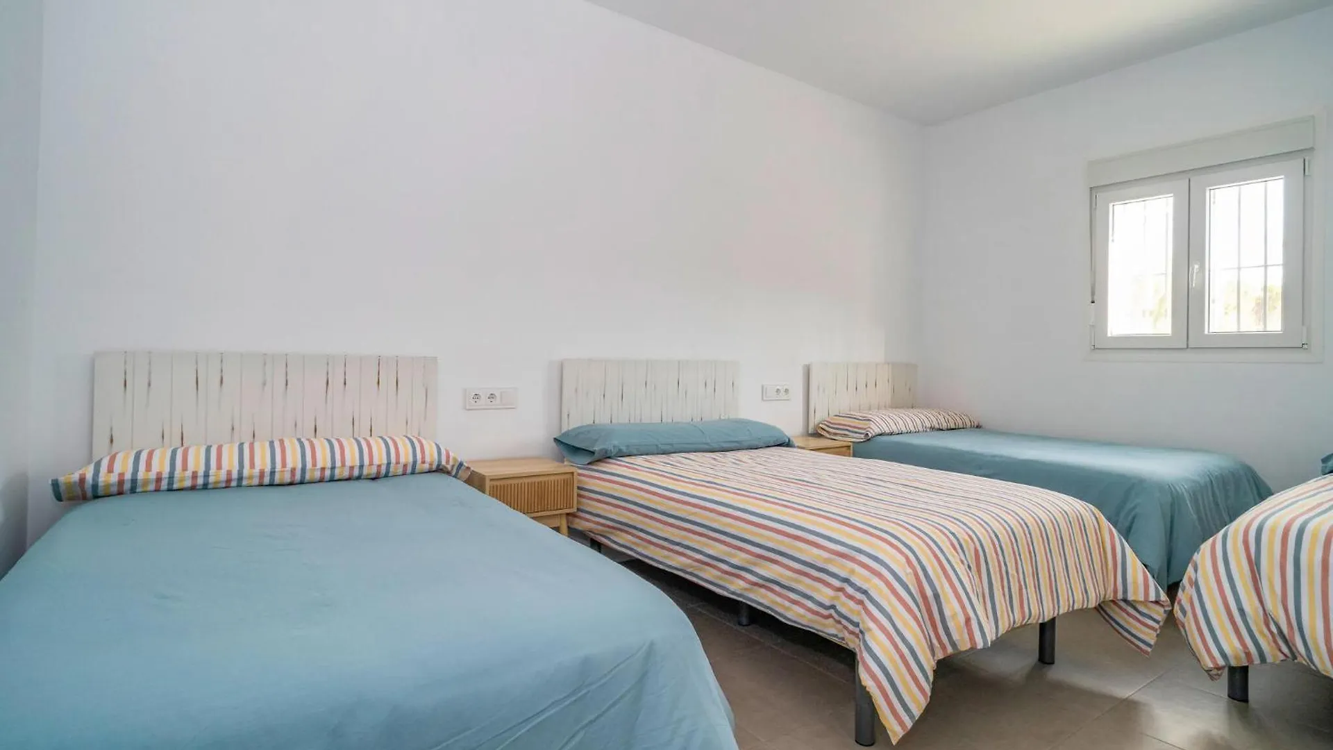 Pet Friendly Home In Villamartin 0*, Villamartin (Cadiz)